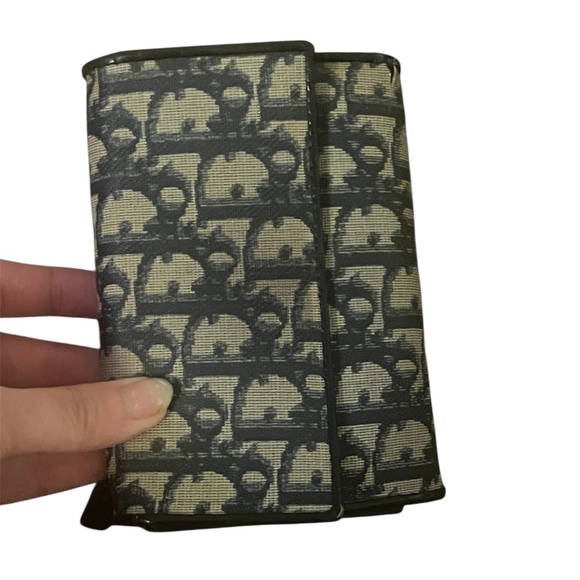 Authentic Christian Dior Beautiful Navy Blue and Beige Monogram Logo Wallet - Picture 5 of 16